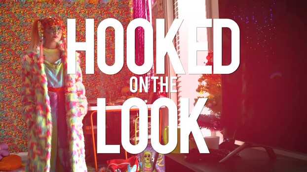 Hooked on the Look - S01:E01 - Cyber Girl 